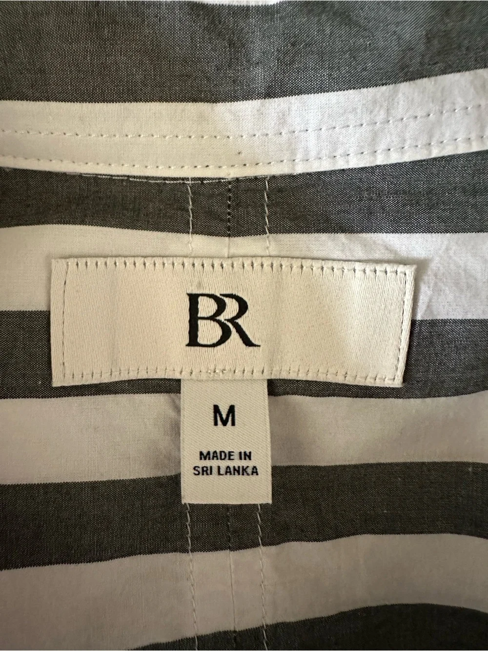 Banana Republic long sleeve oversized button down shirt gray stripe size M